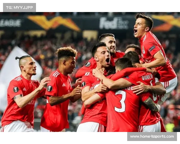 阿贾克斯青训体系崩盘，欧冠惨败引发俱乐部管理架构重组